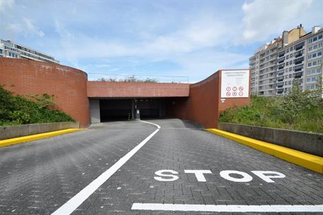 Garage A louer Duinbergen